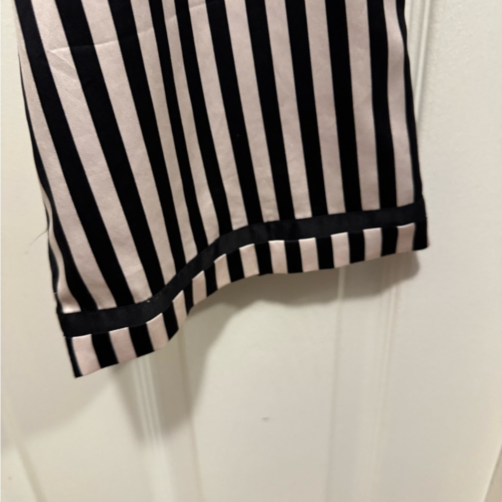 Victoria's Secret Black and White Striped Pajama Set - Picture 5 of 10